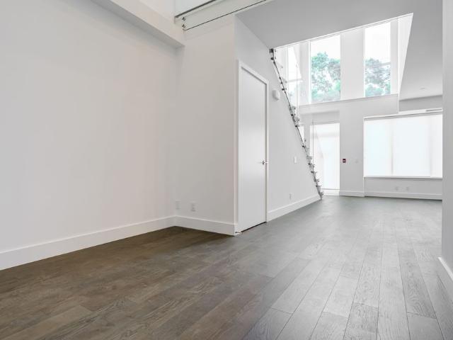 For Lease 6 Greenbriar Road Unit# 106, Toronto, Ontario