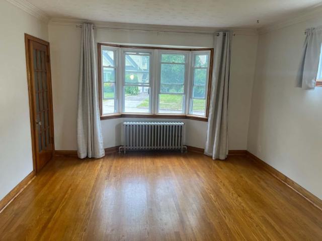 For Lease 6 Kingsway Crescent Unit# 1, Out of Area, Ontario