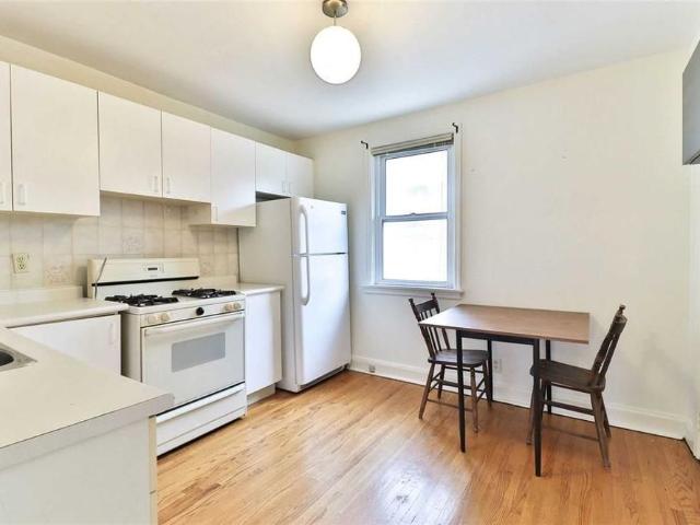 For Lease 6 Lennox Street Unit# upper, Toronto, Ontario