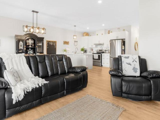 For Lease 6 Maxime Court Unit# A, Clarence Rockland, Ontario