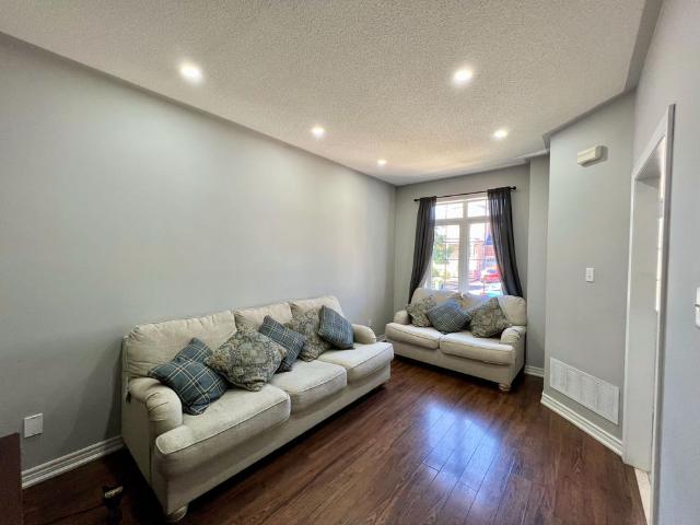 For Lease 6 Raintree Drive, Hamilton, Ontario