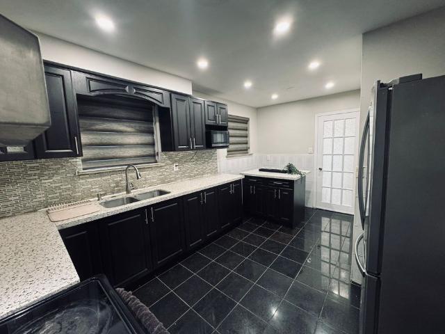 For Lease 7073 Magic Court, Mississauga, Ontario
