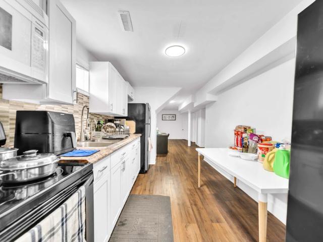 For Lease 702 Leeder Court Unit# Bsmt, Newmarket, Ontario
