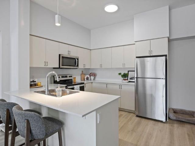 For Lease 70 Dean Avenue Unit# 106, Barrie, Ontario