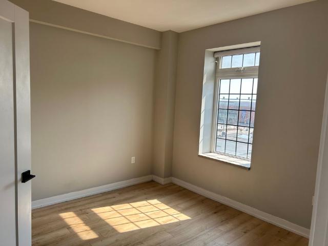 For Lease 70 King Street Unit# 401, Oshawa, Ontario