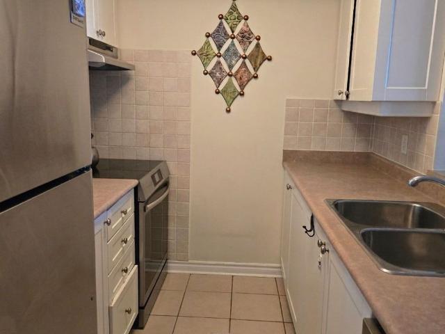 For Lease 70 High Park Avenue Unit# 1007, Toronto, Ontario