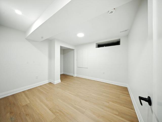 For Lease 70 STEDFORD Crescent, Brampton, Ontario