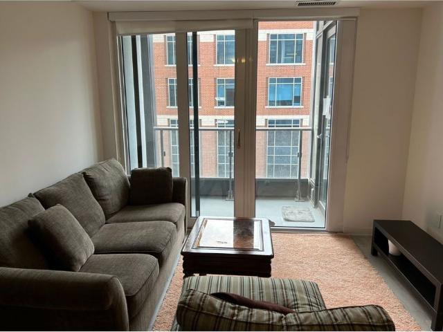 For Lease 70 Princess St Street Unit# #701 Den, Toronto, Ontario