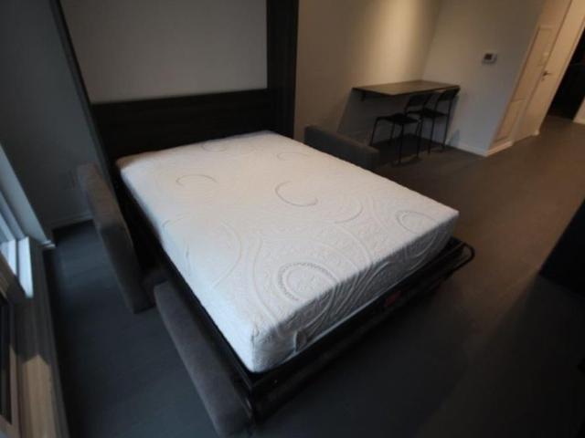 For Lease 70 Temperance Street Unit# 1004, Toronto, Ontario