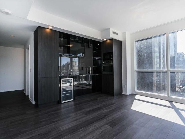 For Lease 70 Temperance Street Unit# 1615, Toronto, Ontario