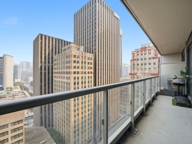 For Lease 70 Temperance Street Unit# 1916, Toronto, Ontario