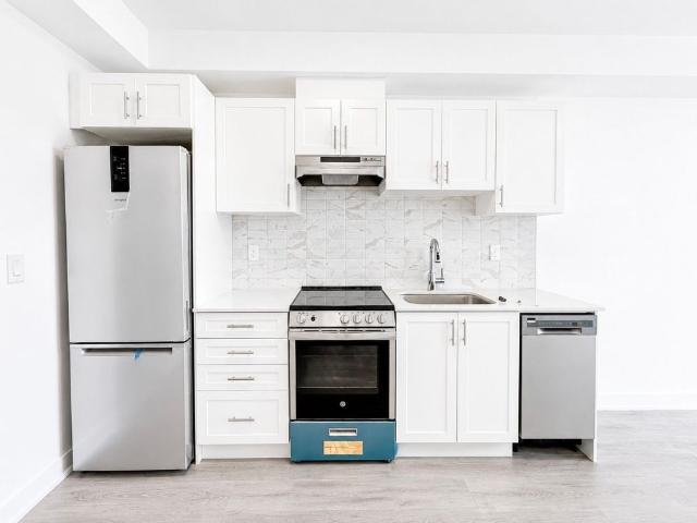 For Lease 715 Davis Drive Unit# 204, Newmarket, Ontario