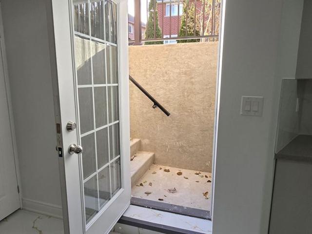 For Lease 7164 Rosehurst Drive, Mississauga, Ontario