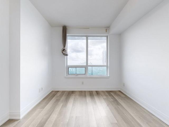 For Lease 7165 Yonge Street Unit# 1906, Markham, Ontario