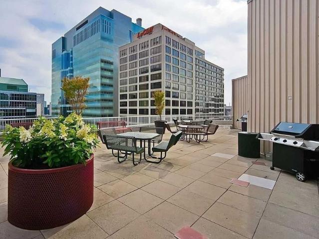 For Lease 717 Bay Street Unit# 707, Toronto, Ontario