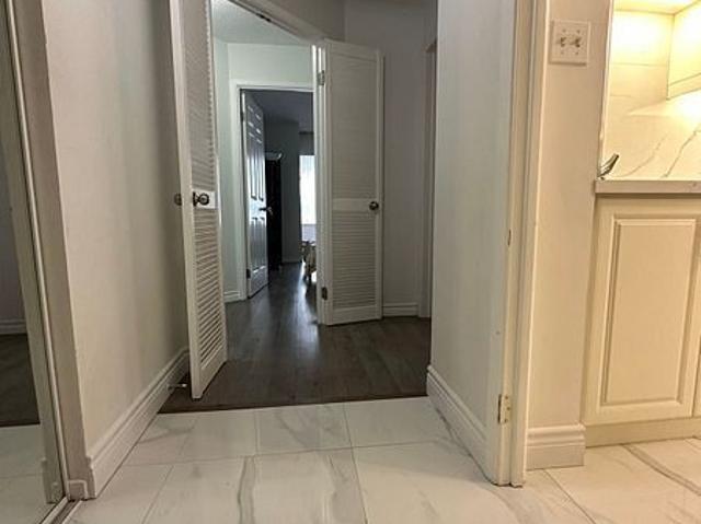 For Lease 717 Bay Street Unit# 1203, Toronto, Ontario