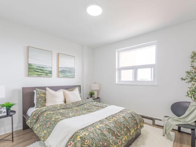 For Lease 718 LAWRENCE Road Unit# 308, Hamilton, Ontario