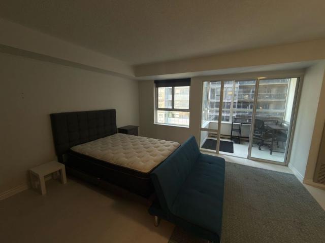 For Lease 711 Bay Street Unit# 1712, Toronto, Ontario