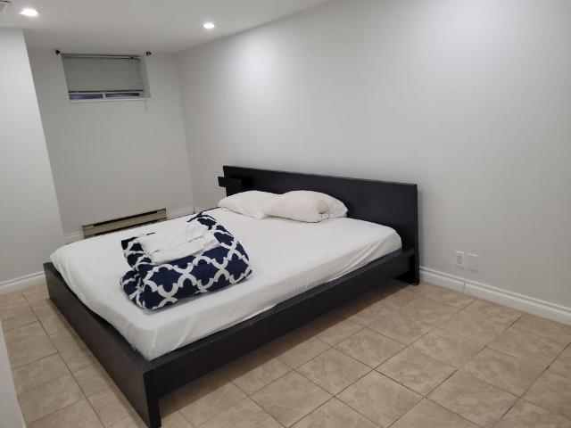 For Lease 71 Belfry Drive Unit# #2 FURNISHED, Newmarket, Ontario