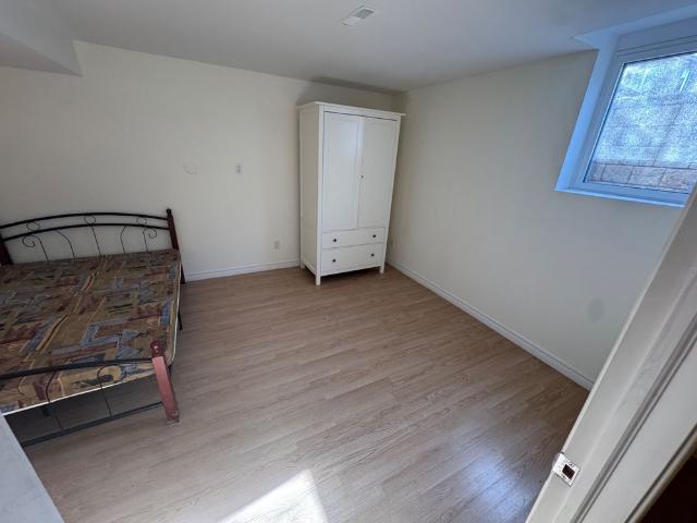 For Lease 71 holly dr Drive, Richmond Hill, Ontario