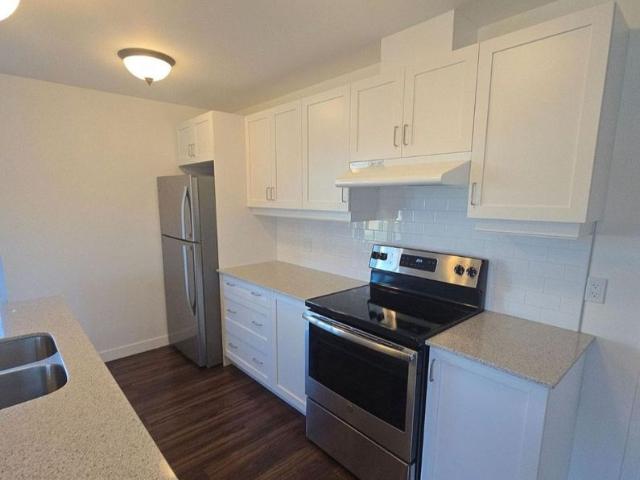 For Lease 71 Metcalf Street Unit# 401, Woodstock, Ontario