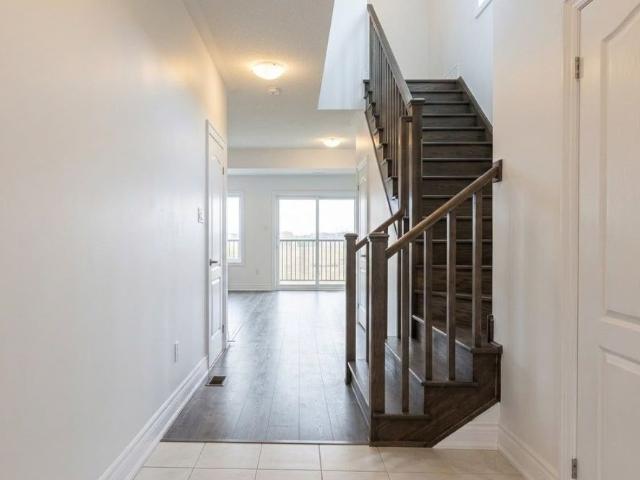 For Lease 71 Sunset Way, Thorold, Ontario