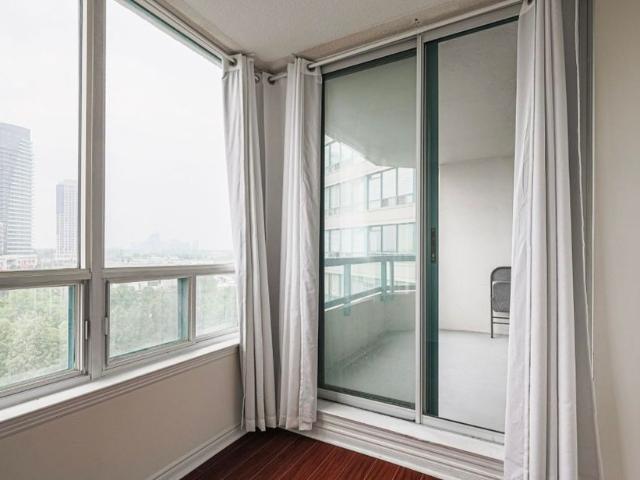For Lease 7250 Yonge Street Unit# 1003, Vaughan, Ontario