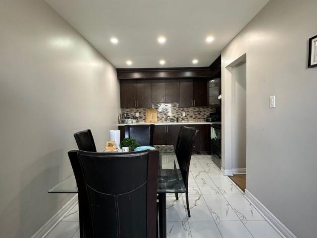 For Lease 7255 Dooley Drive Unit# 56, Mississauga, Ontario