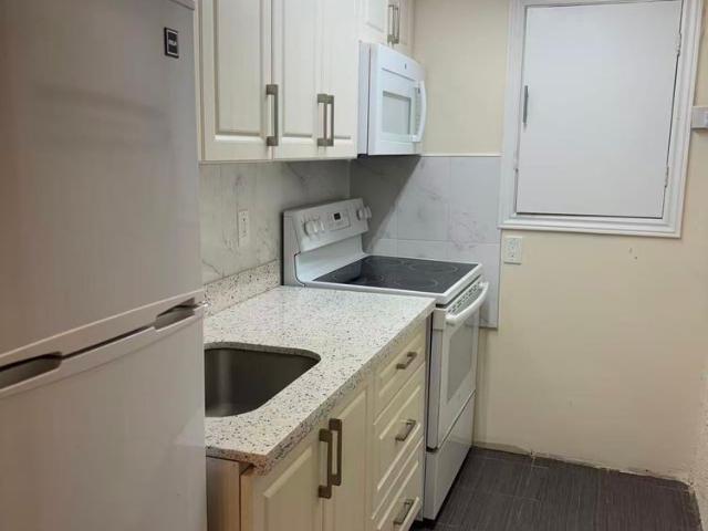 For Lease 72 Dusay Place Unit# 2, Toronto, Ontario