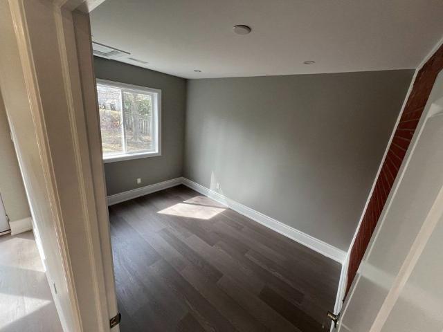For Lease 73 Murray Drive Unit# 101, Aurora, Ontario