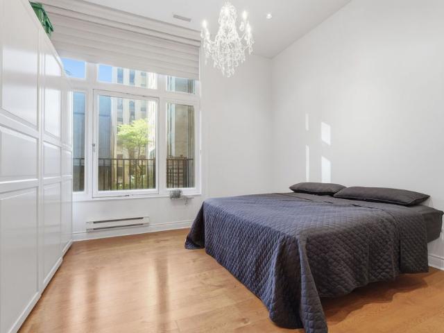 For Lease 73 Richmond Street Unit# 208, Toronto, Ontario
