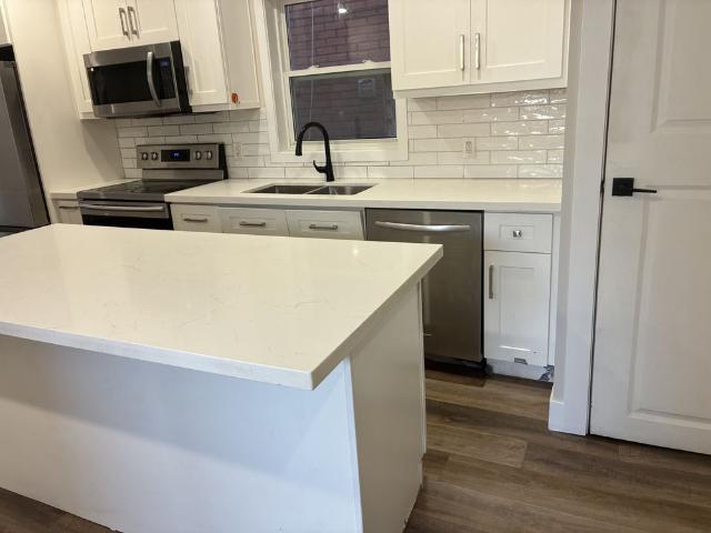 For Lease 748 BARTON Street Unit# Unit 1, Hamilton, Ontario