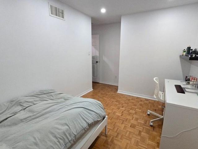 For Lease 741 Caradonna Crescent Unit# 25, Newmarket, Ontario
