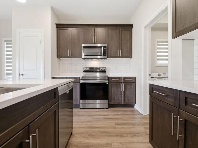 For Lease 7437 Jonathan Drive, Niagara Falls, Ontario