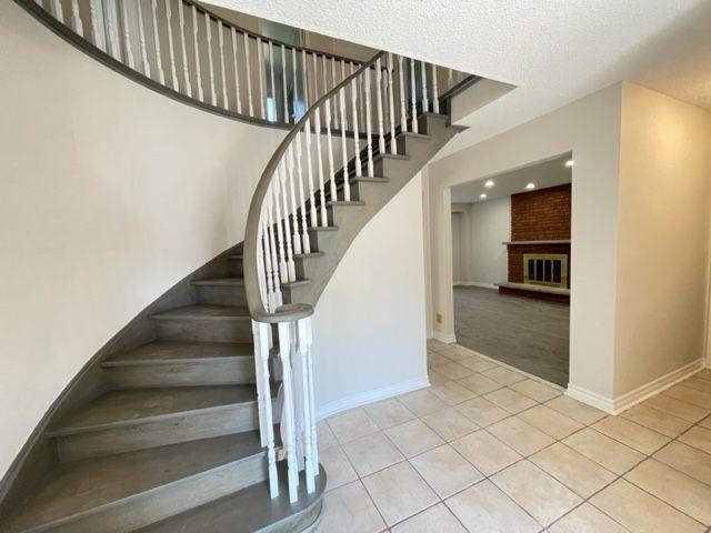 For Lease 743 Fieldstone Road, Mississauga, Ontario