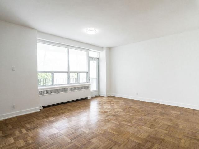 For Lease 755 Avenue Road Unit# 206, Toronto, Ontario