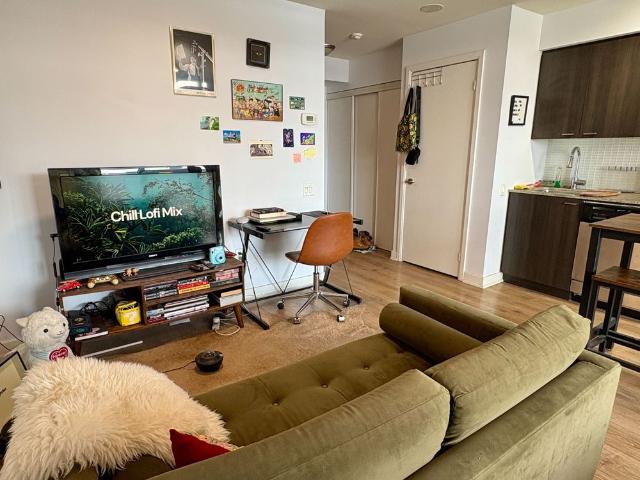 For Lease 755 King Street Unit# 317, Toronto, Ontario