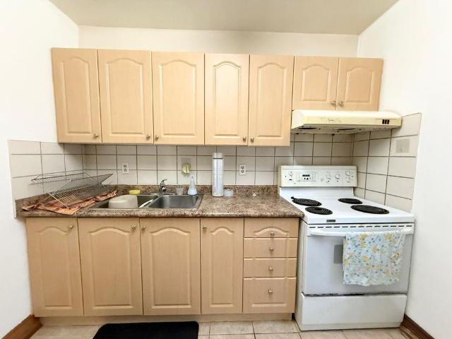 For Lease 759 Gerrard Street Unit# 2nd FL, Toronto, Ontario