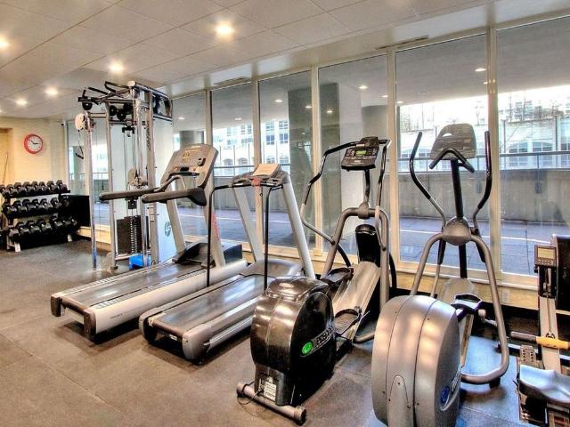For Lease 750 Bay Street Unit# 2307, Toronto, Ontario