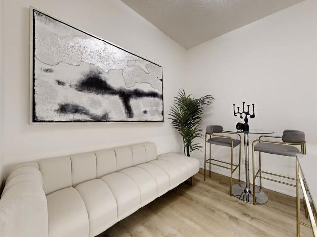 For Lease 75 North Park Road Unit# 307, Vaughan, Ontario