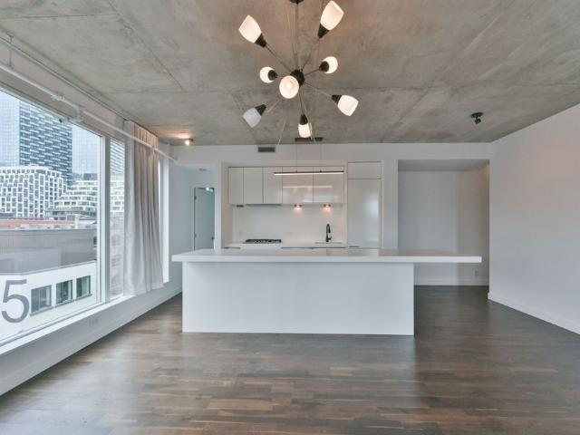 For Lease 75 Portland Street Unit# 806, Toronto, Ontario