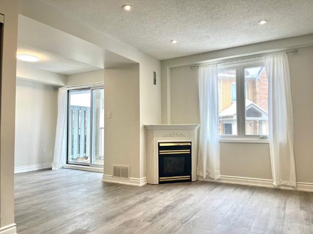 For Lease 75 Weldrick Road Unit# 834, Richmond Hill, Ontario