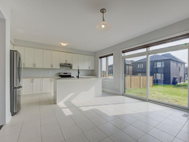 For Lease 767 QUEENSTON Boulevard, Woodstock, Ontario