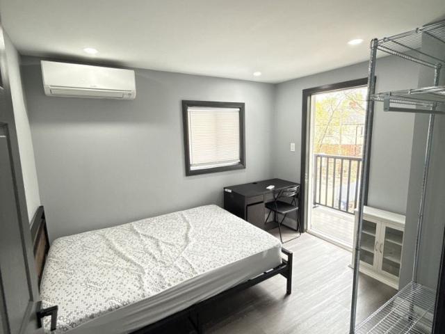 For Lease 769 The Queensway N/A Unit# 1, Toronto, Ontario