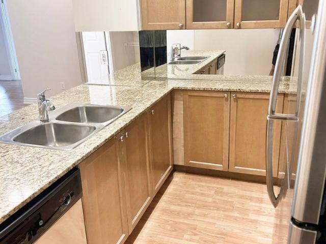 For Lease 761 Bay Street Unit# 204, Toronto, Ontario
