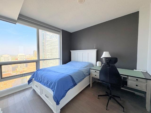 For Lease 761 Bay Street Unit# 3802, Toronto, Ontario