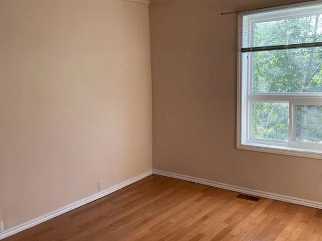 For Lease 763 Dundas Street, Toronto, Ontario