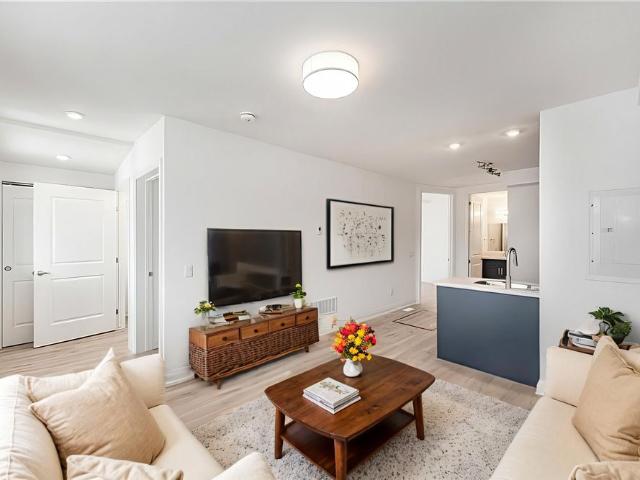 For Lease 777 Beach Boulevard Unit# 1, Hamilton, Ontario