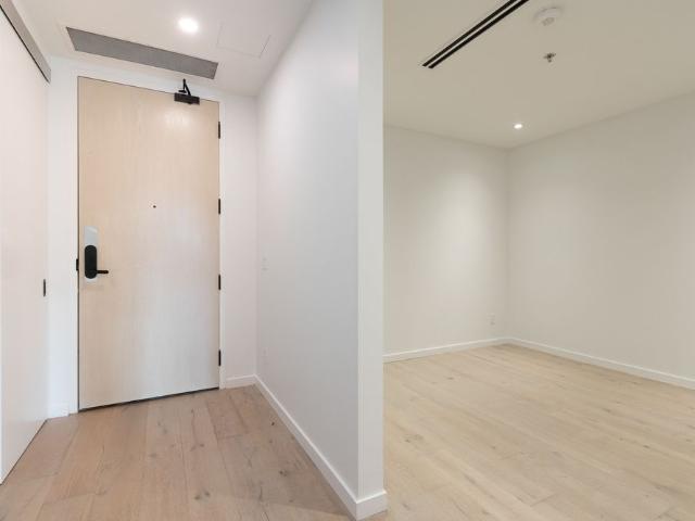 For Lease 778 Queen Street Unit# 206, Toronto, Ontario