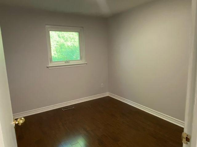 For Lease 779 Greenfield Crescent Unit# Main, Newmarket, Ontario